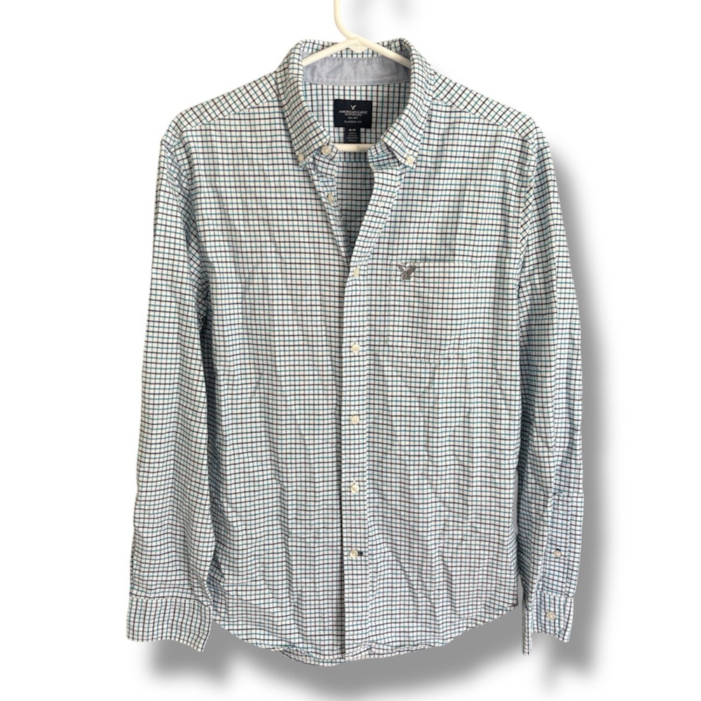 American Eagle Blue and White Plaid Classic Fit Button Up Long Sleeve